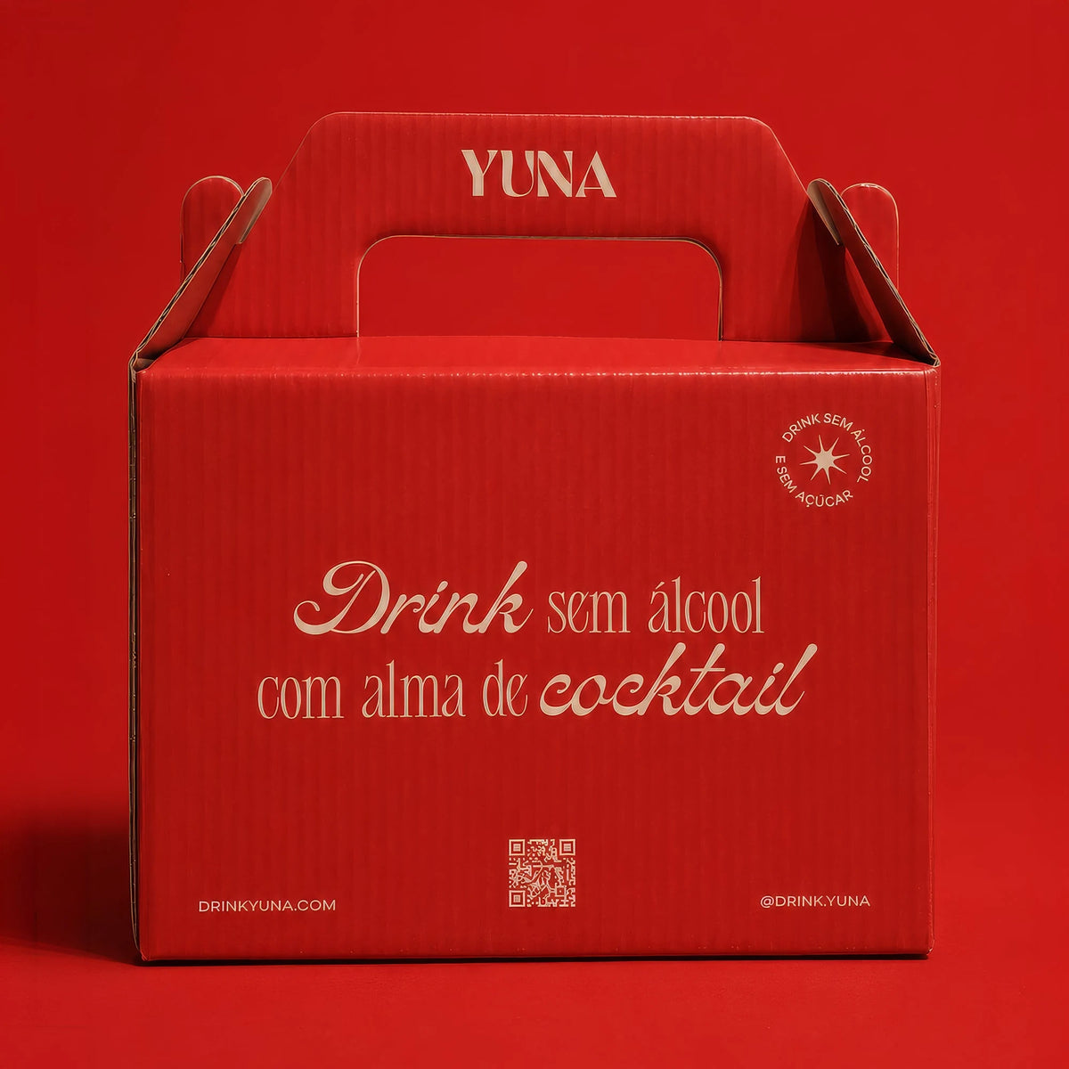 Caixa vermelha do Kit Trio YUNA com os dizeres: drink sem álcool com alma de cocktail